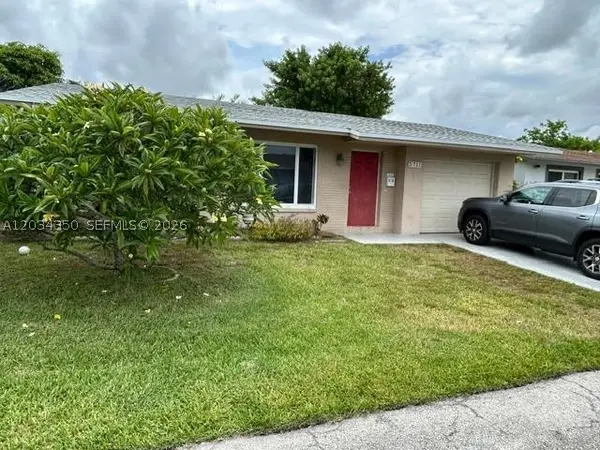 5711 NW 48th Ter, Tamarac, FL 33319