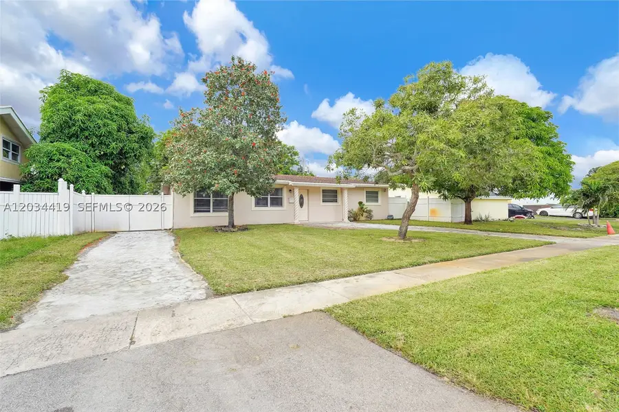 4431 NW 36th Ct, Lauderdale Lakes, FL 33319 - #2