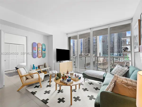 253 NE 2nd St #1801, Miami, FL 33132