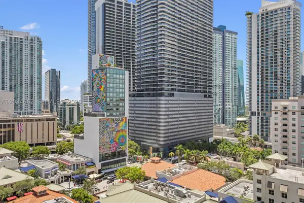 55 SW 9th St #1105, Miami, FL 33130