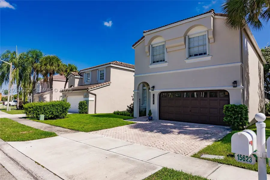 15623 NW 5th St, Pembroke Pines, FL 33028 - #3