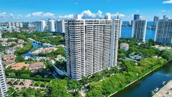 2000 Island Blvd #308, Aventura, FL 33160