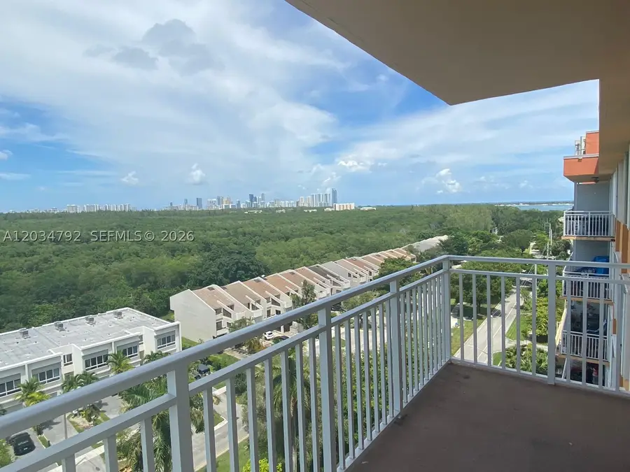 2450 NE 135th St #1012, North Miami, FL 33181 - #2
