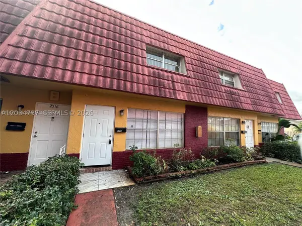2514 NW 52nd Ave #22C, Lauderhill, FL 33313