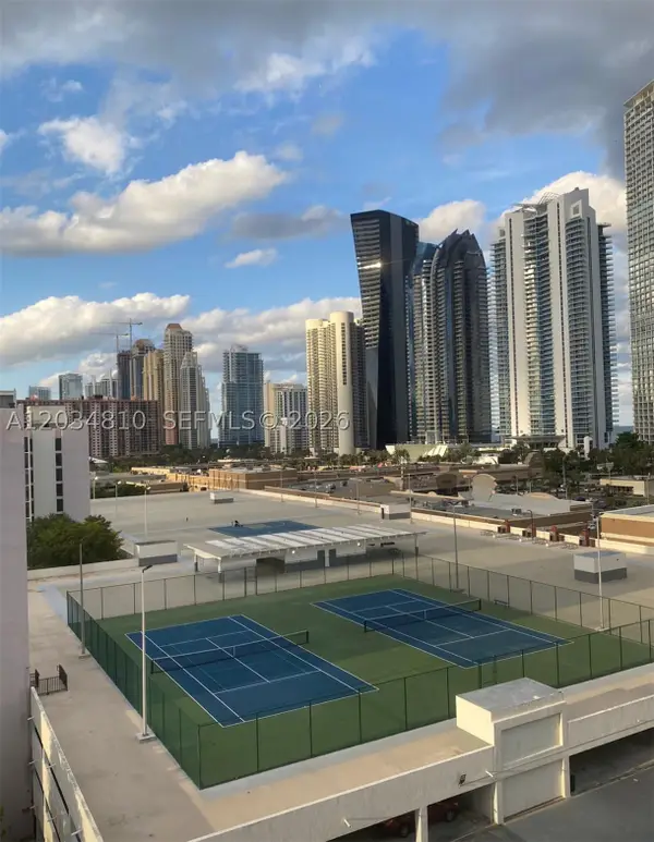 16909 N Bay Rd #1009, Sunny Isles Beach, FL 33160