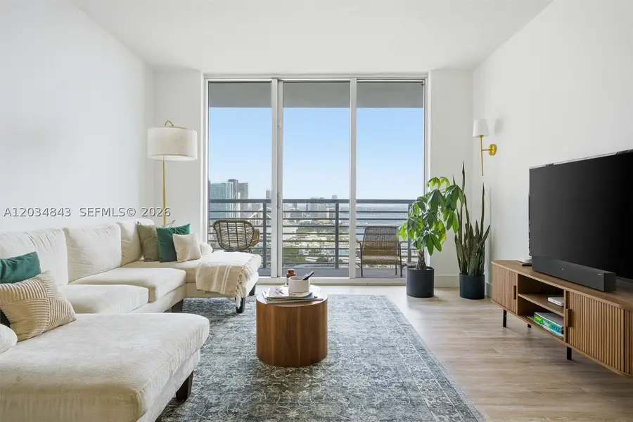 325 S Biscayne Blvd #4022, Miami, FL 33131 - #2
