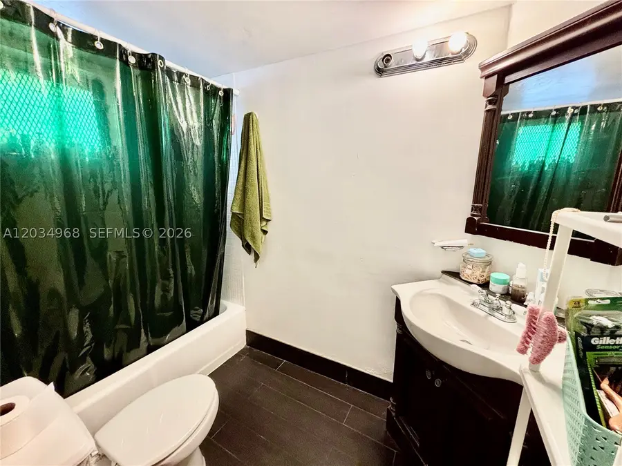 1304 NE 191st St #A232, Miami, FL 33179 - #3