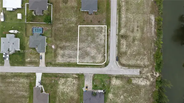 2009 NW 2nd Ave, Cape Coral, FL 33993