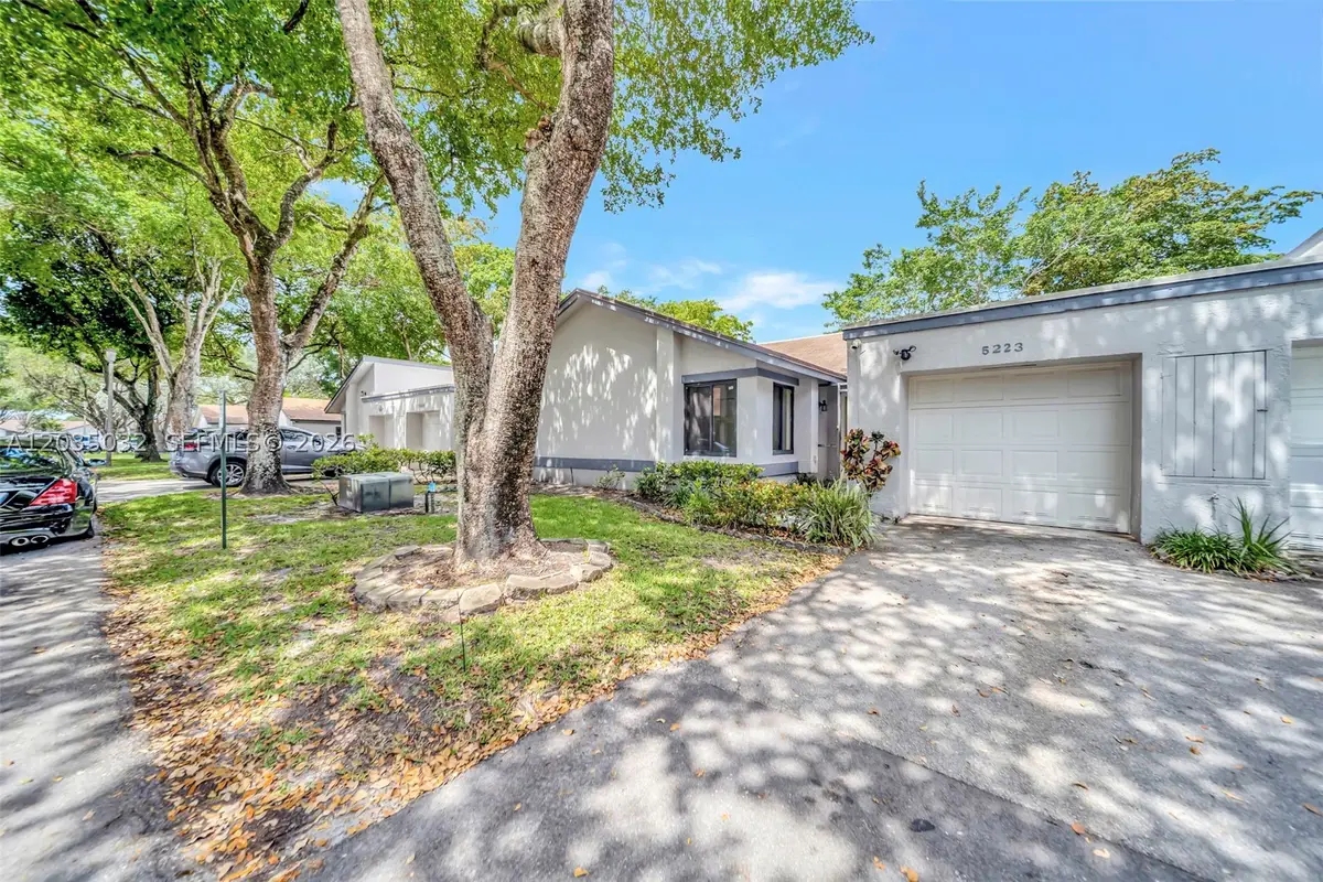 5223 W Gate Lake Rd #5223, Tamarac, FL 33319 - #1
