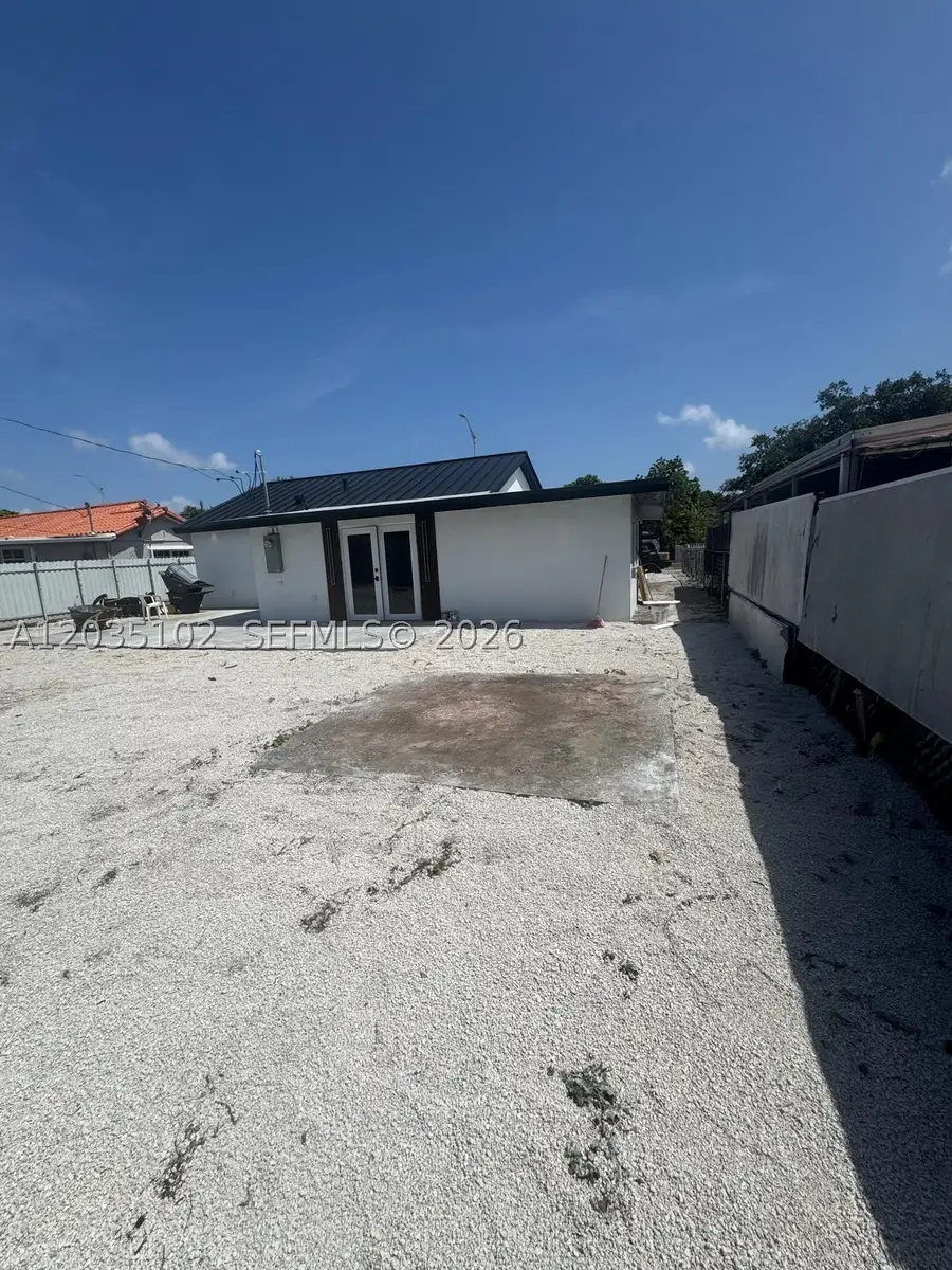 841 NE 4th Pl, Hialeah, FL 33010 - #2