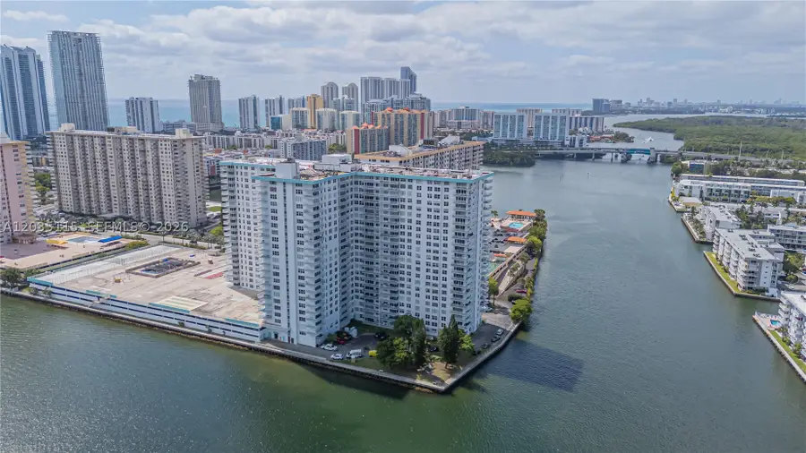 301 174 St #702, Sunny Isles Beach, FL 33160 - #3