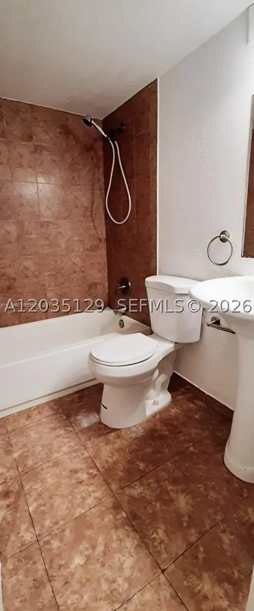 1251 NE 108th St #423, Miami, FL 33161 - #2