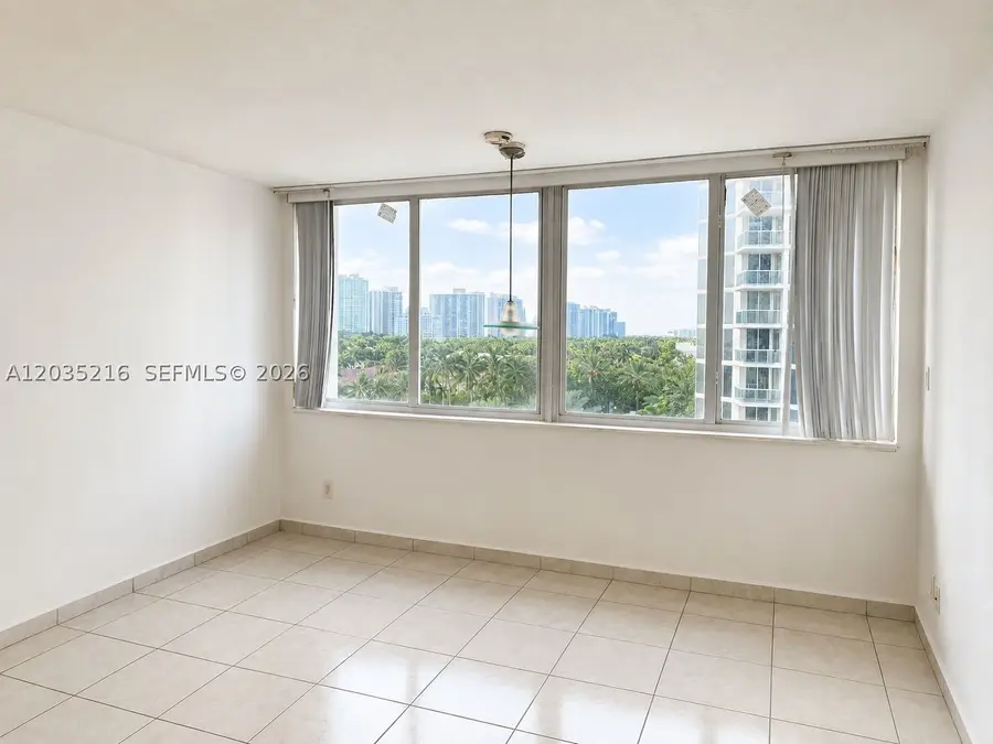 19201 Collins Ave #527, Sunny Isles Beach, FL 33160 - #3