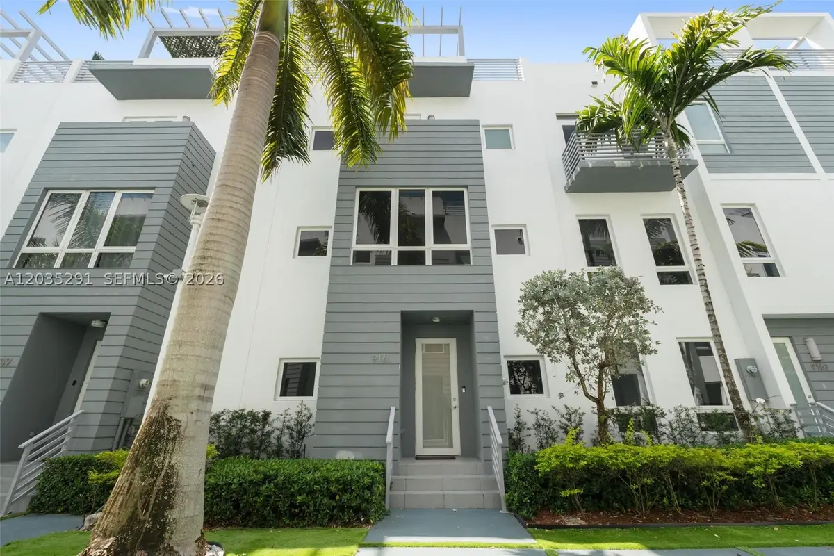 9161 NW 33rd St, Doral, FL 33172 - #1