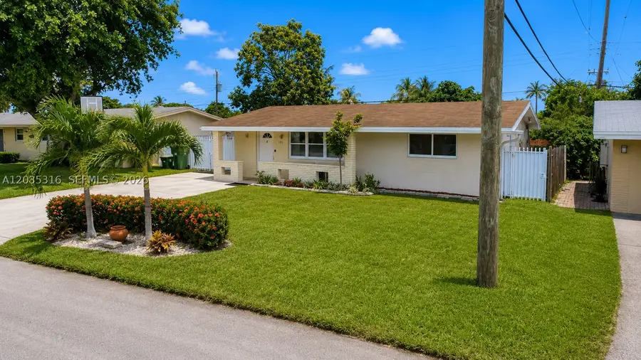 7611 NW 15th Ct, Pembroke Pines, FL 33024 - #3