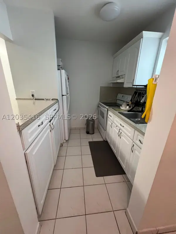 13101 Memorial Hwy 201 Hwy #201, North Miami, FL 33161