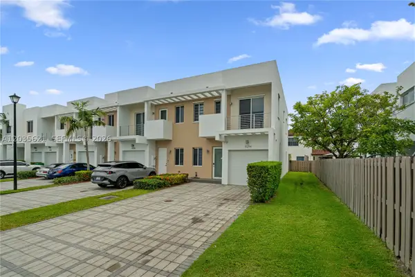 10294 NW 71st Ter, Doral, FL 33178