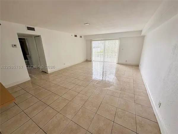 4271 NW 5th St #128, Plantation, FL 33317