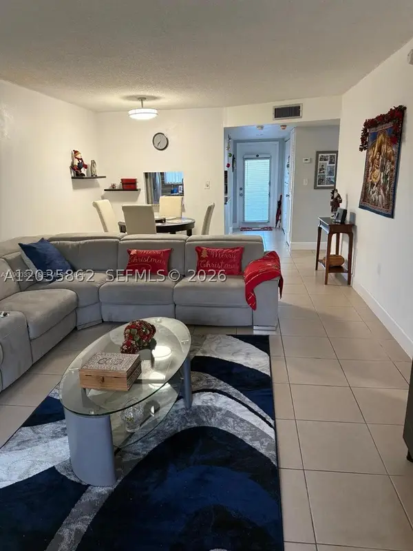 2900 N Pine Island Rd #209, Sunrise, FL 33322