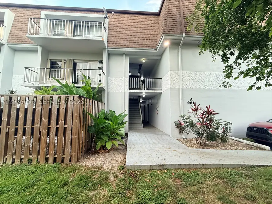 9611 SW 77th Ave #108A, Miami, FL 33156 - #2