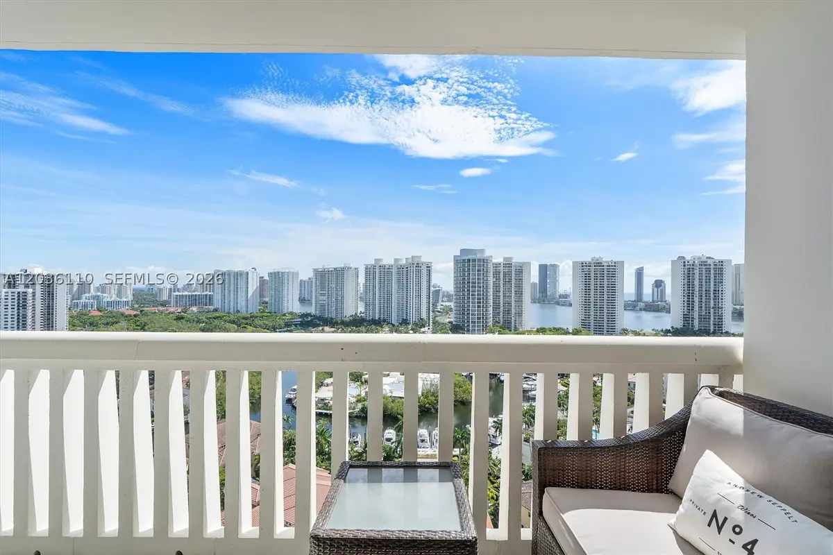 1000 W Island Blvd #2307, Aventura, FL 33160 - #1
