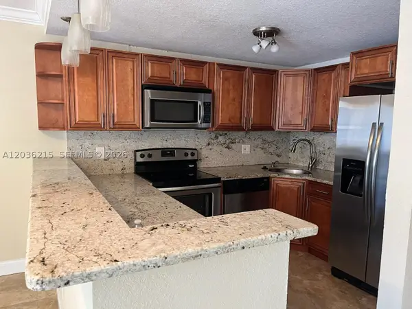 5201 NE 24th Ter #A206, Fort Lauderdale, FL 33308