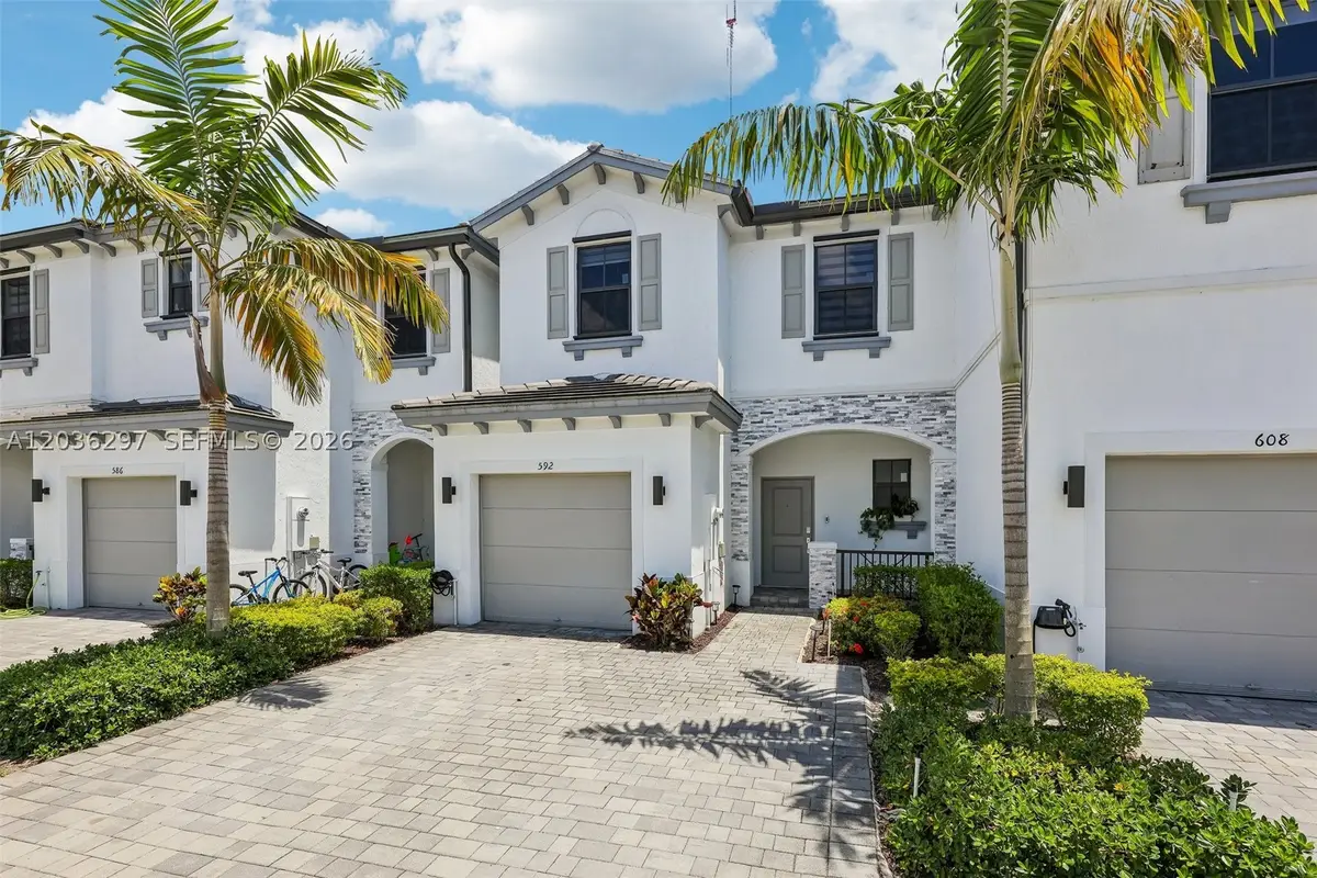 592 NW 203rd Ter, Miami Gardens, FL 33169 - #1