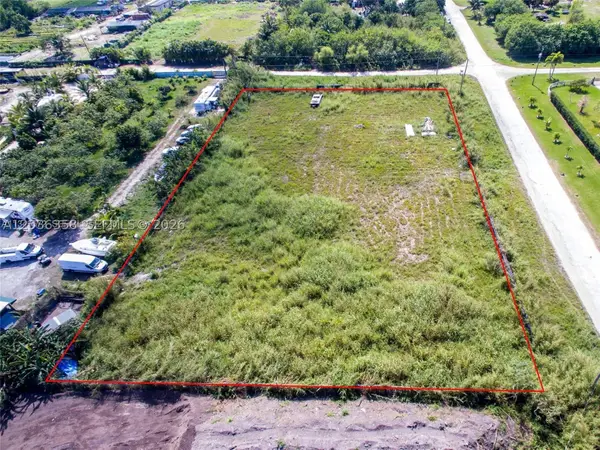 21151 SW 160, Miami, FL 33187