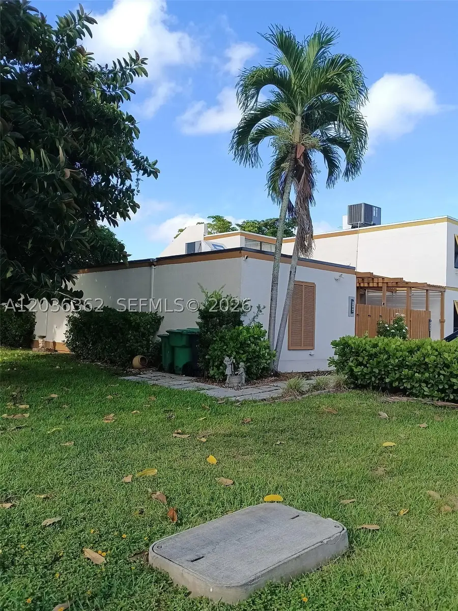 1700 SW 131st Place Cir S, Miami, FL 33175 - #2