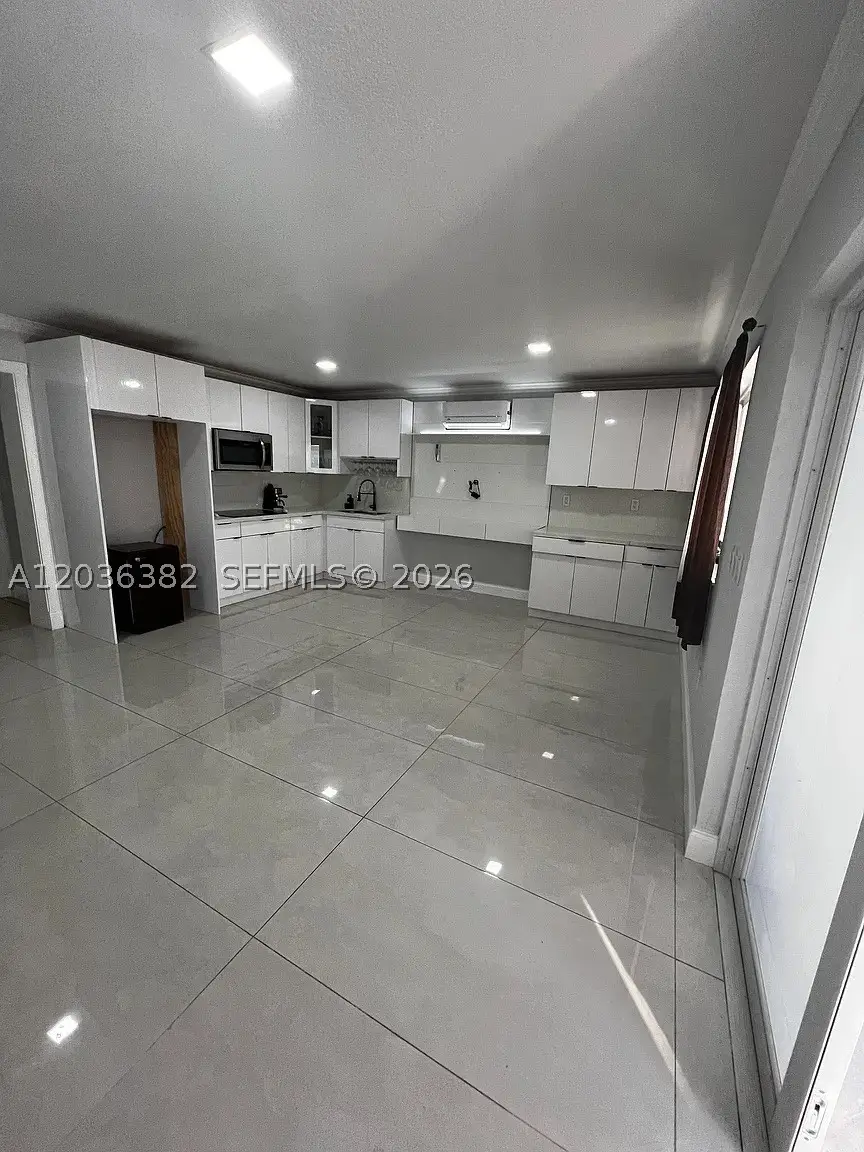 1271 W 79th St, Hialeah, FL 33014 - #3
