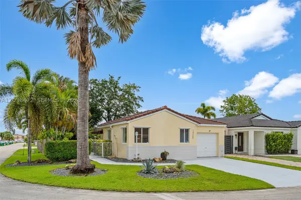14365 SW 175th Ter, Miami, FL 33177