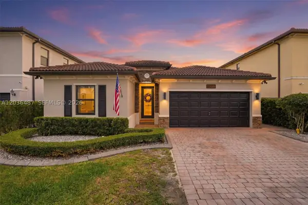 16572 SW 43rd Ln, Kendall, FL 33185