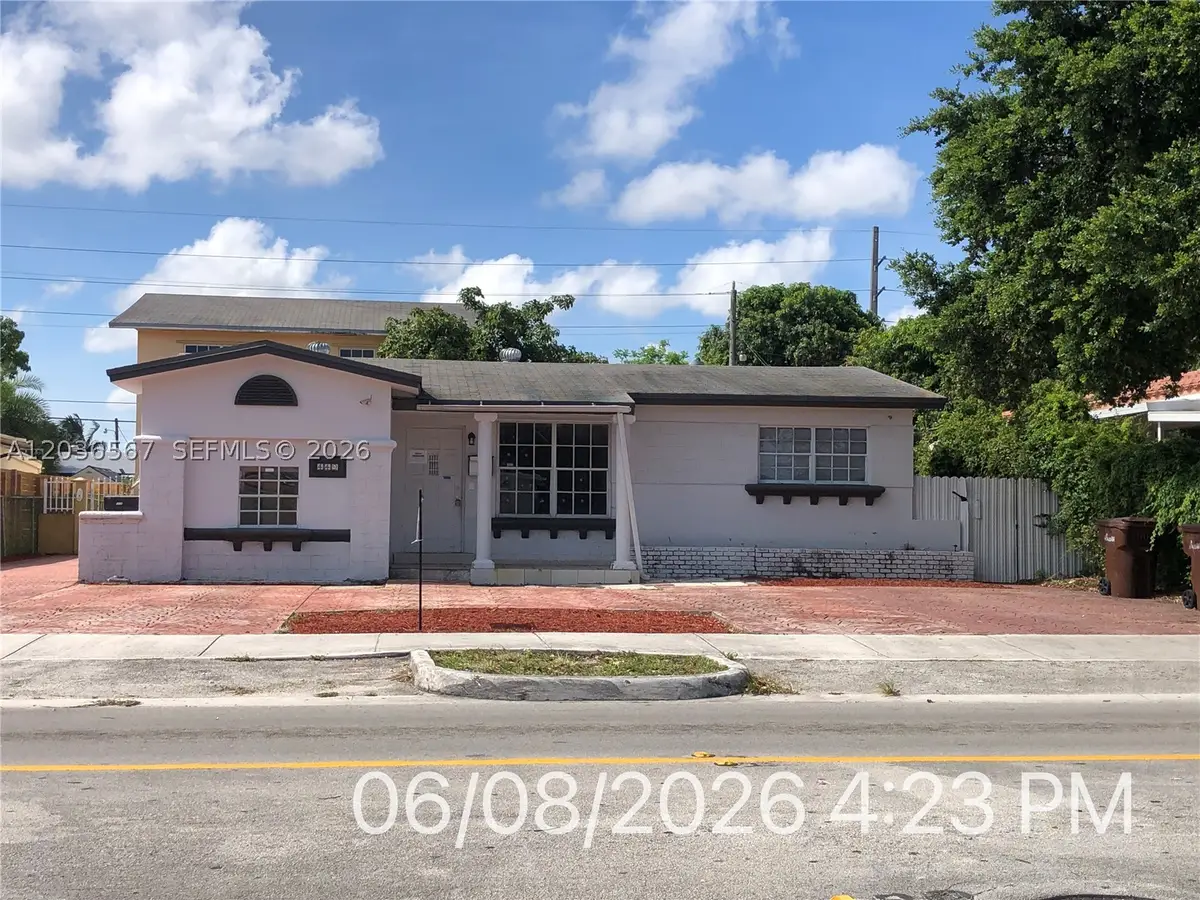 447 E 32nd St, Hialeah, FL 33013 - #1