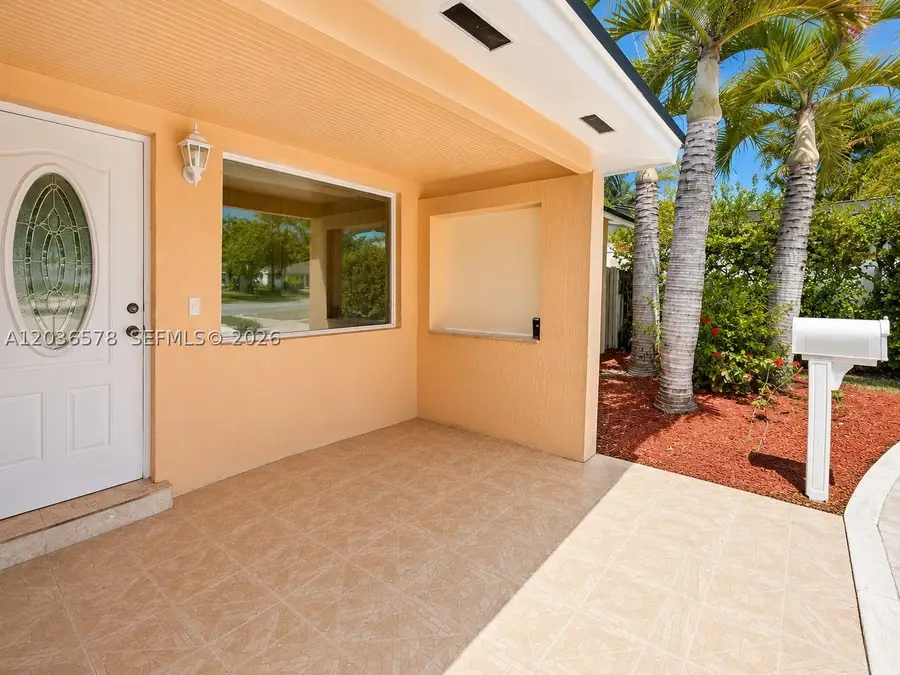 3327 Taft St, Hollywood, FL 33021 - #2
