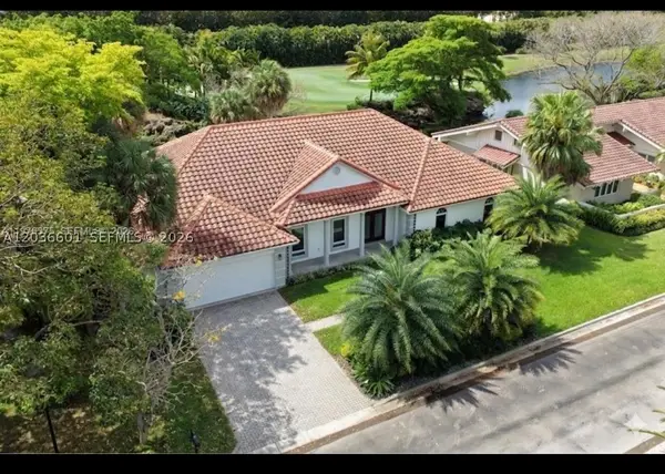 4934 NW 94th Doral Pl, Doral, FL 33178