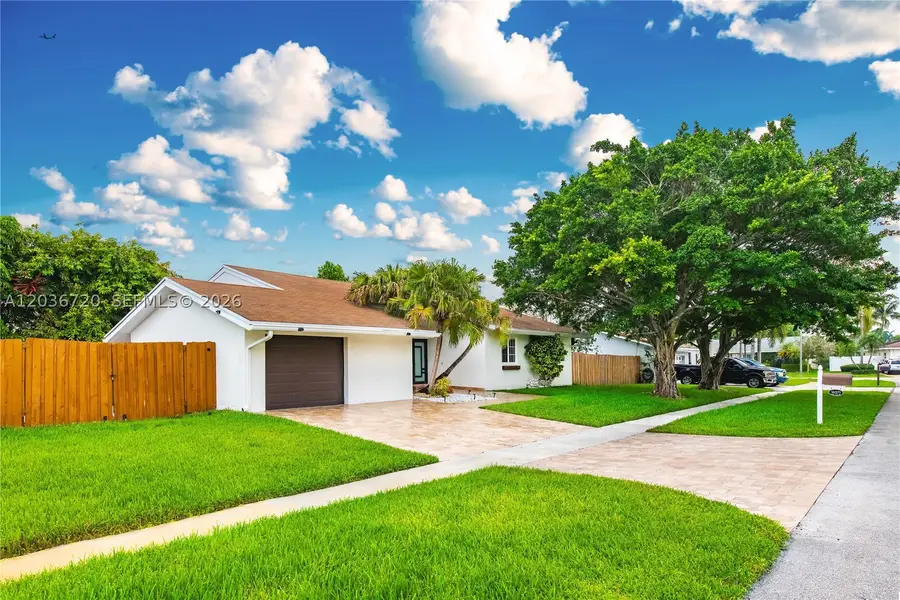 16571 Lake Tree Dr, Weston, FL 33326 - #3