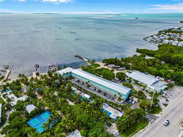 92550 Overseas Hwy #214, Tavernier, FL 33070