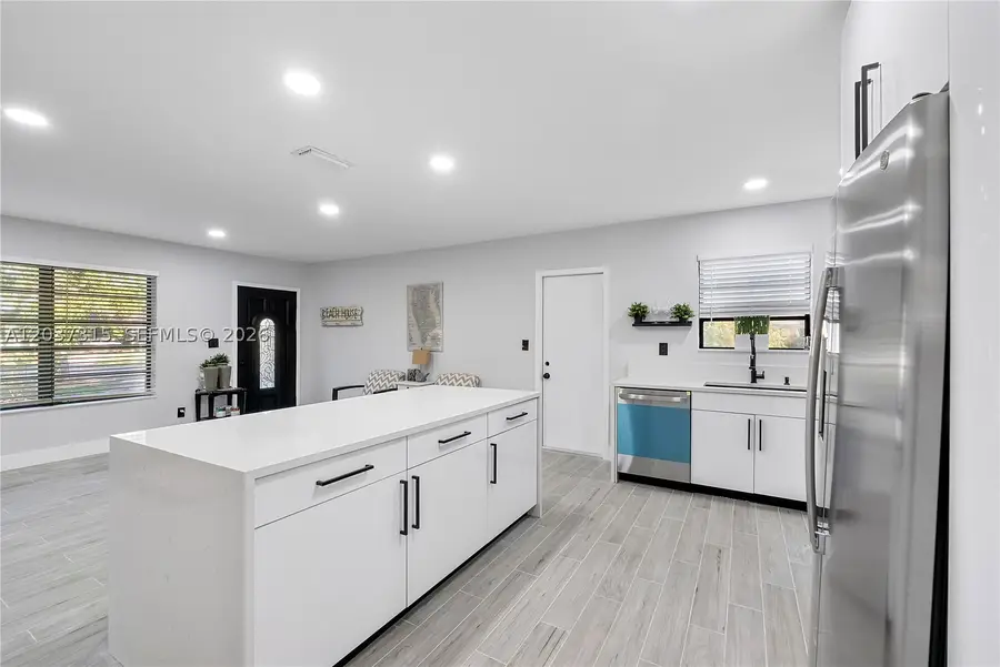 510 E Acre Dr, Plantation, FL 33317 - #2