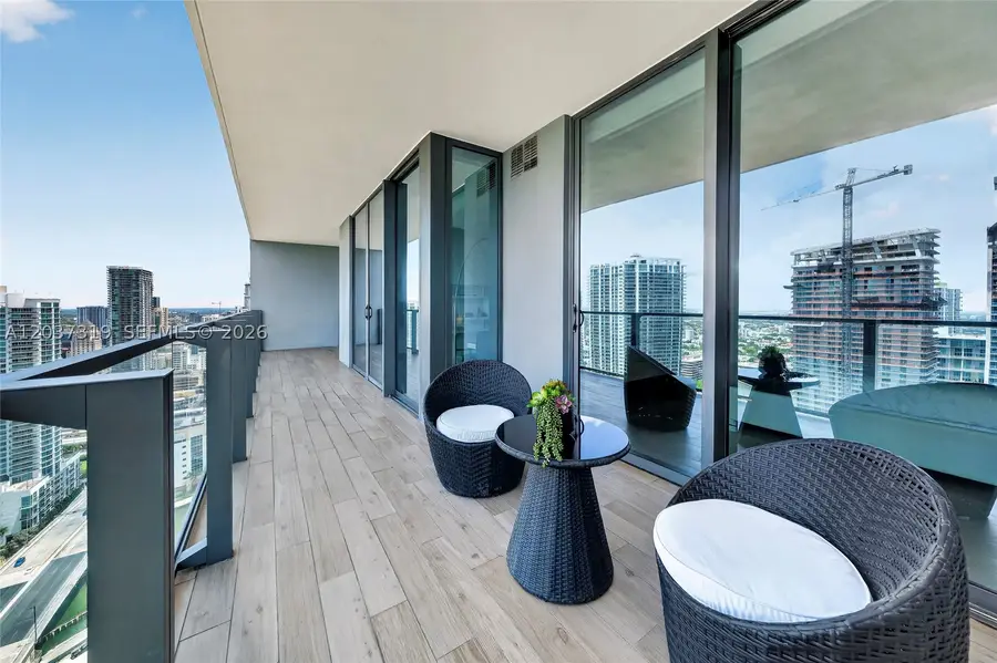 68 SE 6th St #3506, Miami, FL 33131 - #2