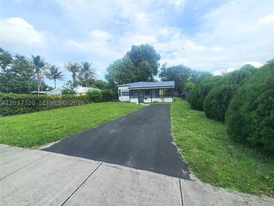 1990 NE 181st St, North Miami Beach, FL 33162 - #2