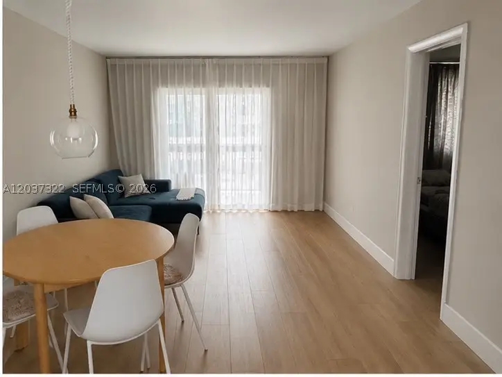 220 Washington Ave #5C, Miami Beach, FL 33139 - #3
