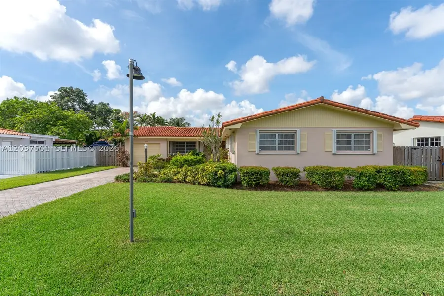 10842 SW 33rd St, Miami, FL 33165 - #3