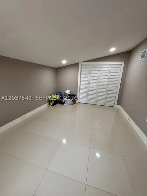 7461 Douglas St, Hollywood, FL 33024 - #3