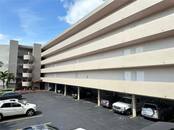 802 NW 87th Ave #315, Miami, FL 33172