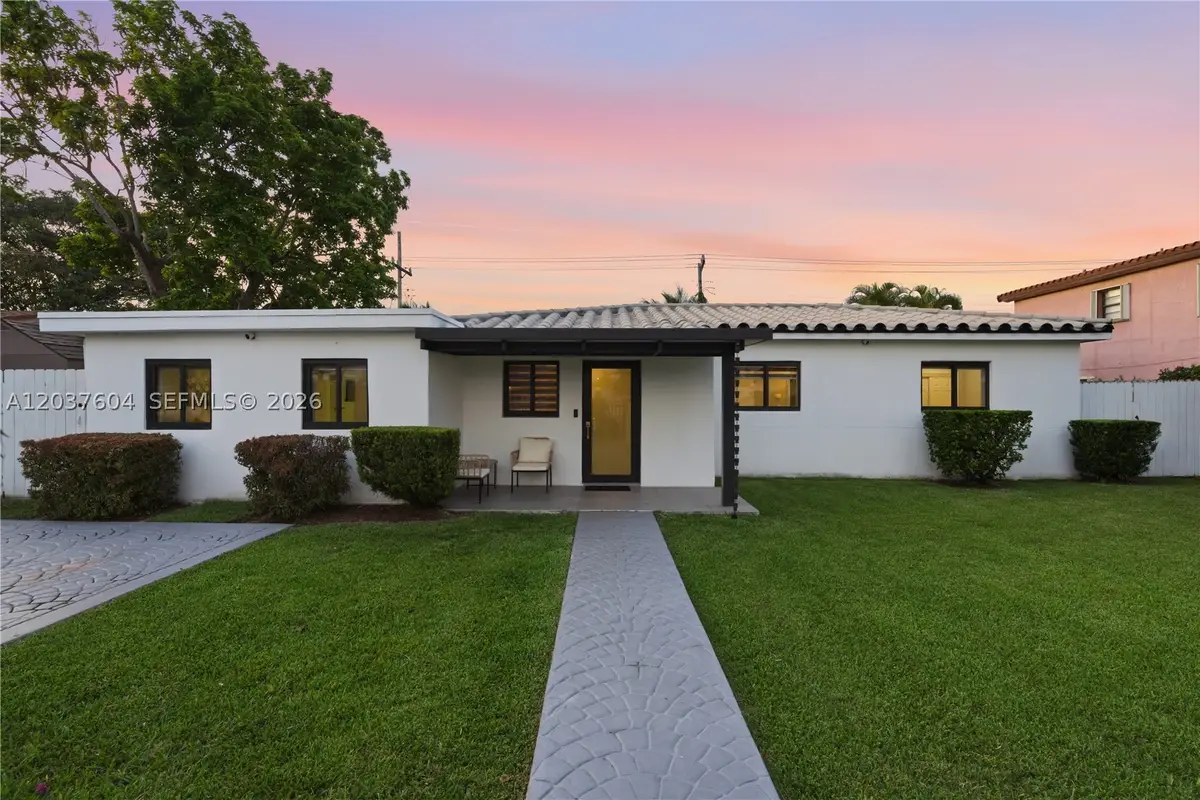 7395 SW 39th St, Miami, FL 33155 - #1
