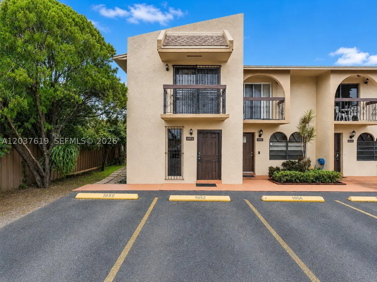 1052 W 79th St #11, Hialeah, FL 33014 - #1