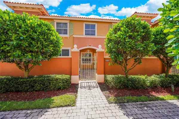 642 SW 106th Ave #1514, Pembroke Pines, FL 33025