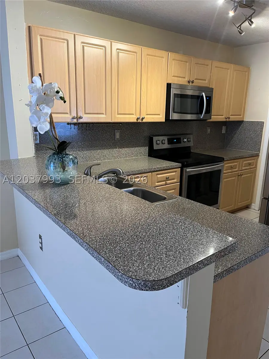 Address Withheld By Seller, Pembroke Pines, FL 33025 - #2