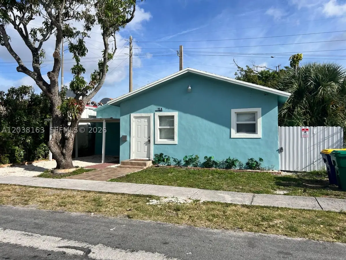214 SW 2nd Ter, Dania Beach, FL 33004 - #1