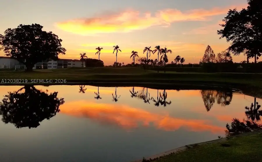 800 S Hollybrook Dr #305, Pembroke Pines, FL 33025 - #2